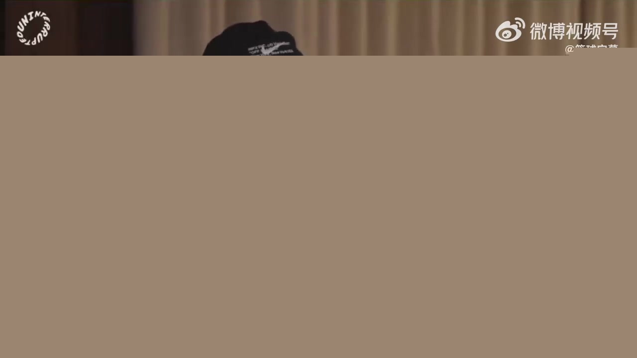 老詹盛赞SGA他在场上的效率非常恐怖简直是乔丹级别的表现